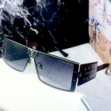 Louis Vuitton LUN04